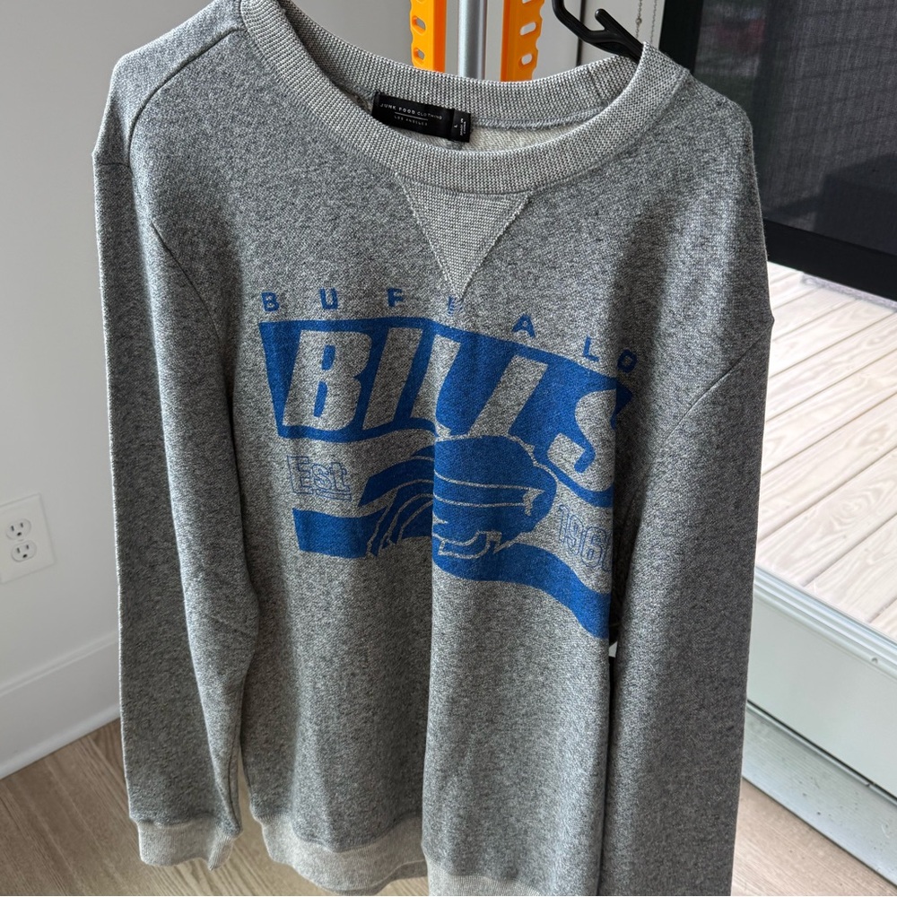 NEW - Buffalo Bills Gray Crew Neck